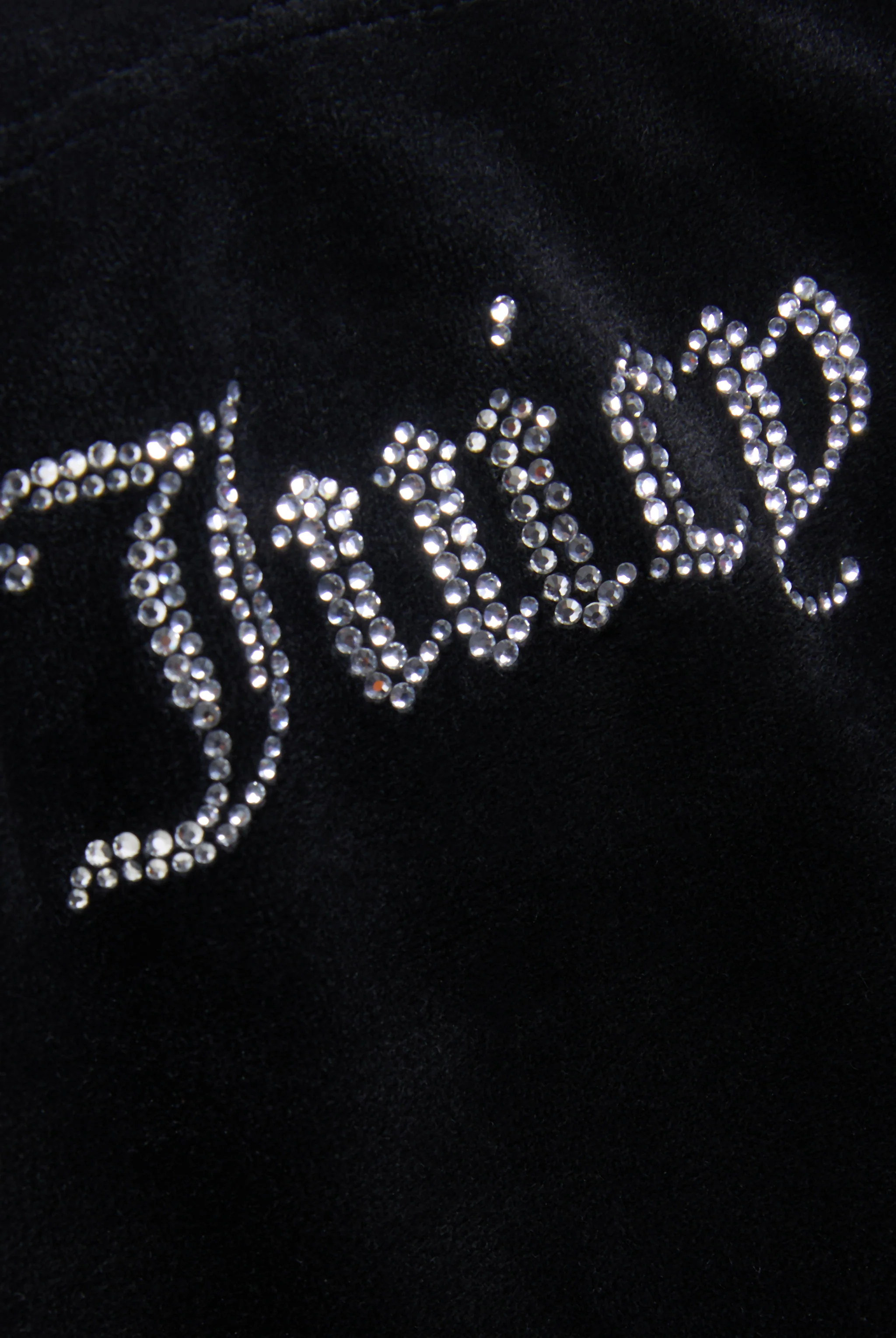 BLACK BANDEAU RUFFLE VELOUR DRESS - Image 10