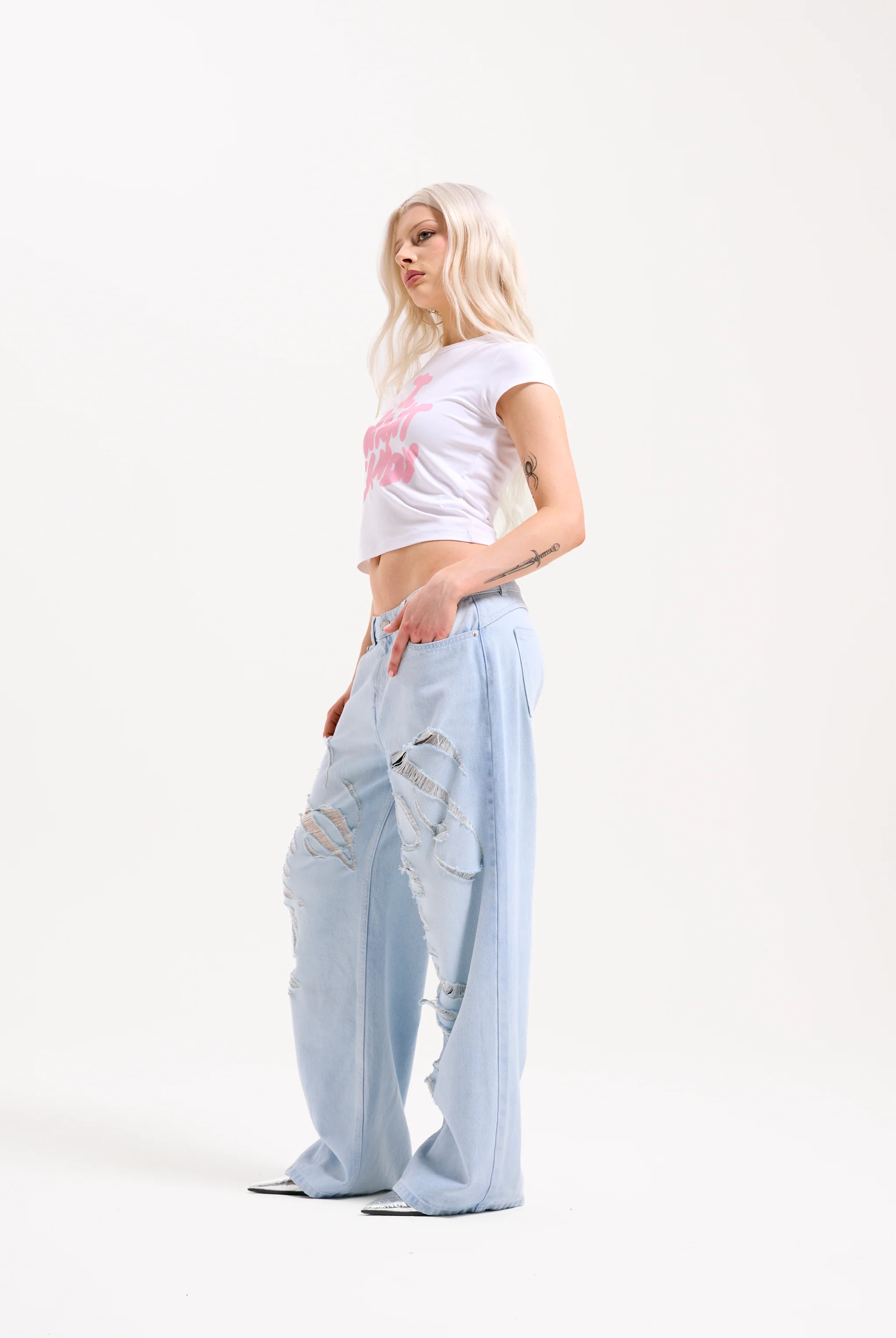 BLEACHED DENIM DISTRESSED WIDE LEG JEANS - Image 3