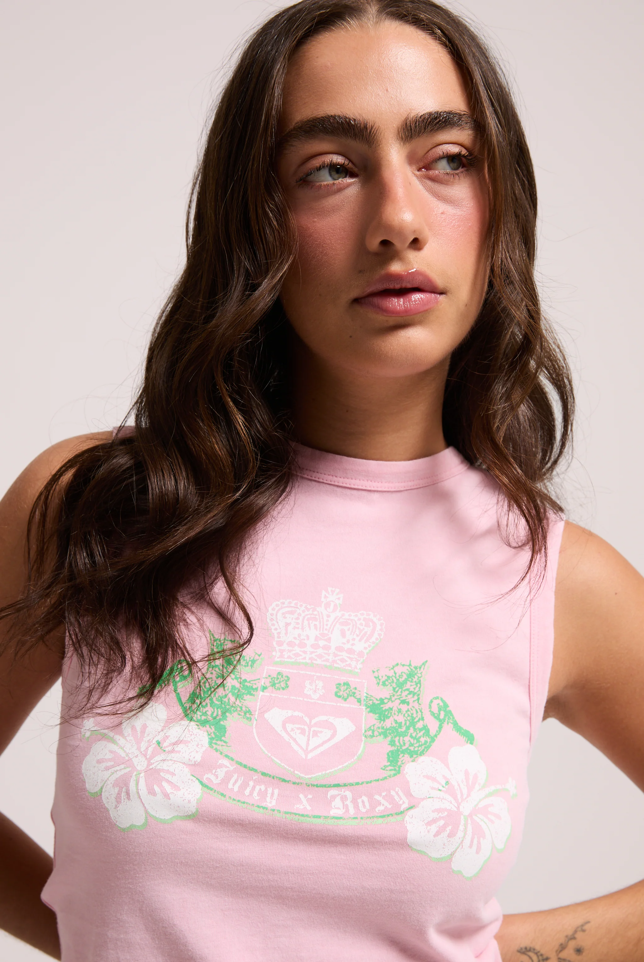 CANDY PINK ROXY x JUICY COUTURE CREST TANK TOP - Image 10