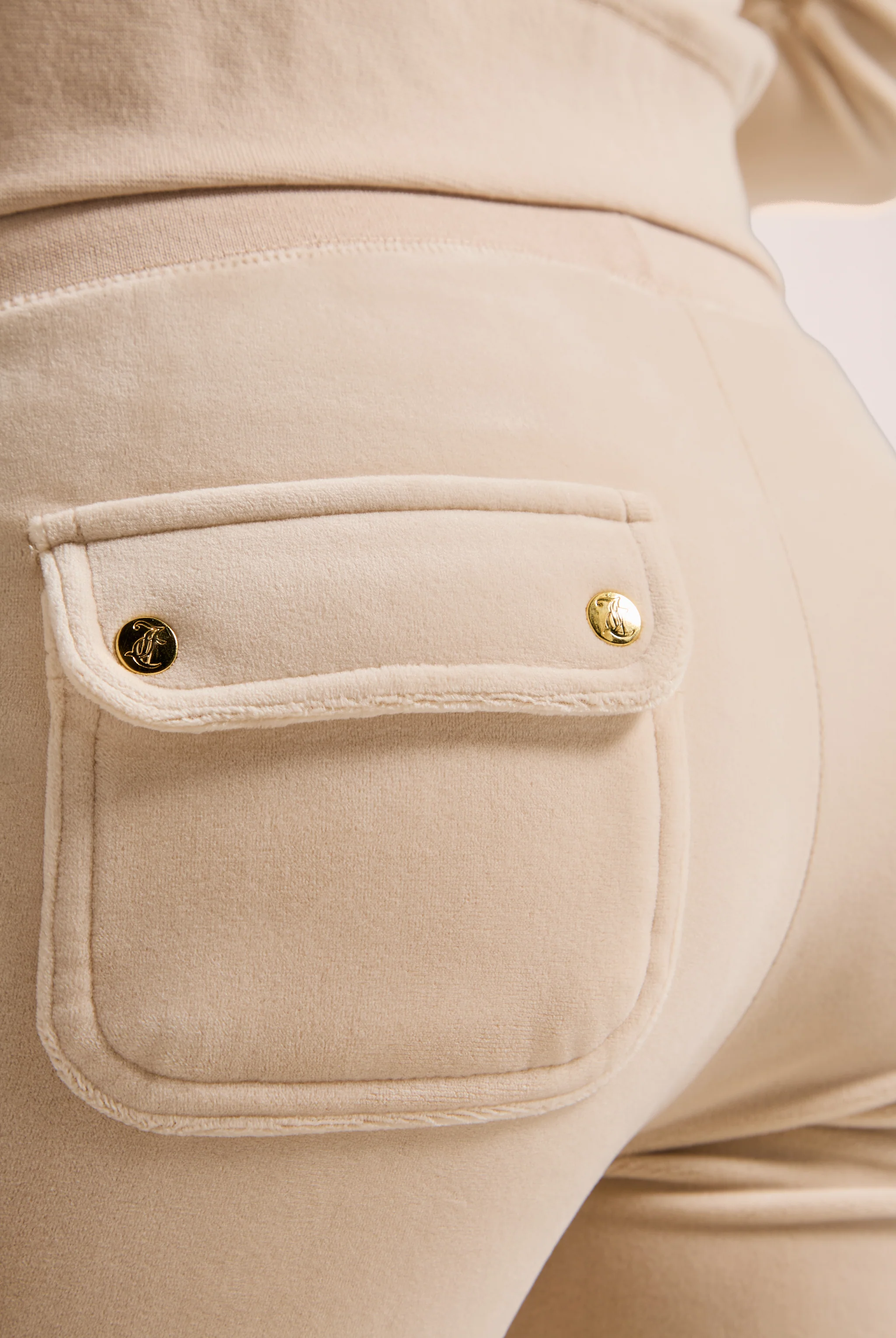 BRAZILIAN SAND / GOLD LOW RISE FLARE CLASSIC VELOUR TRACK PANT - Image 4