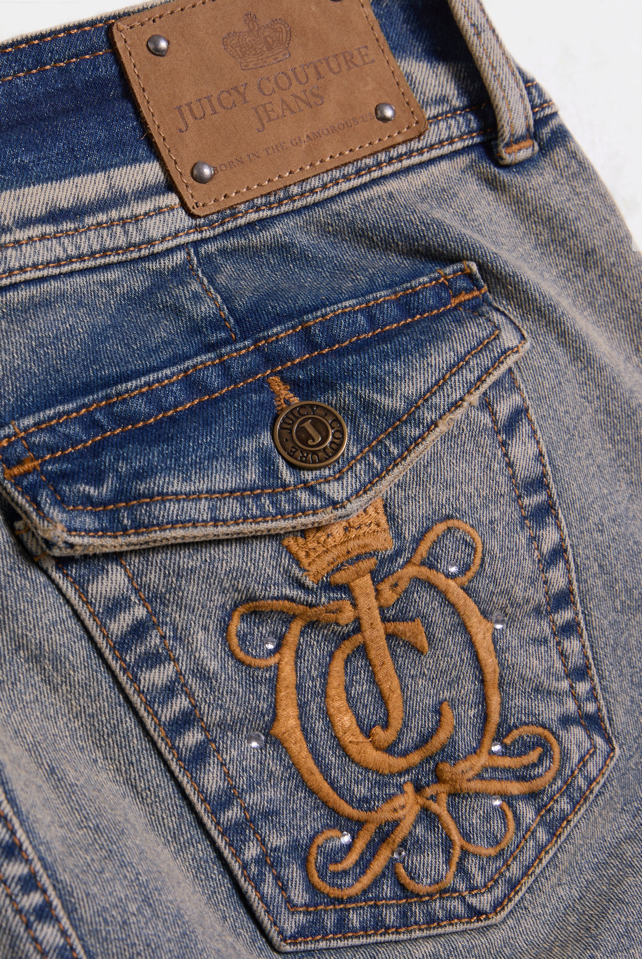 VINTAGE WASH LOW RISE FLARED EMBROIDERED JEANS - Image 8