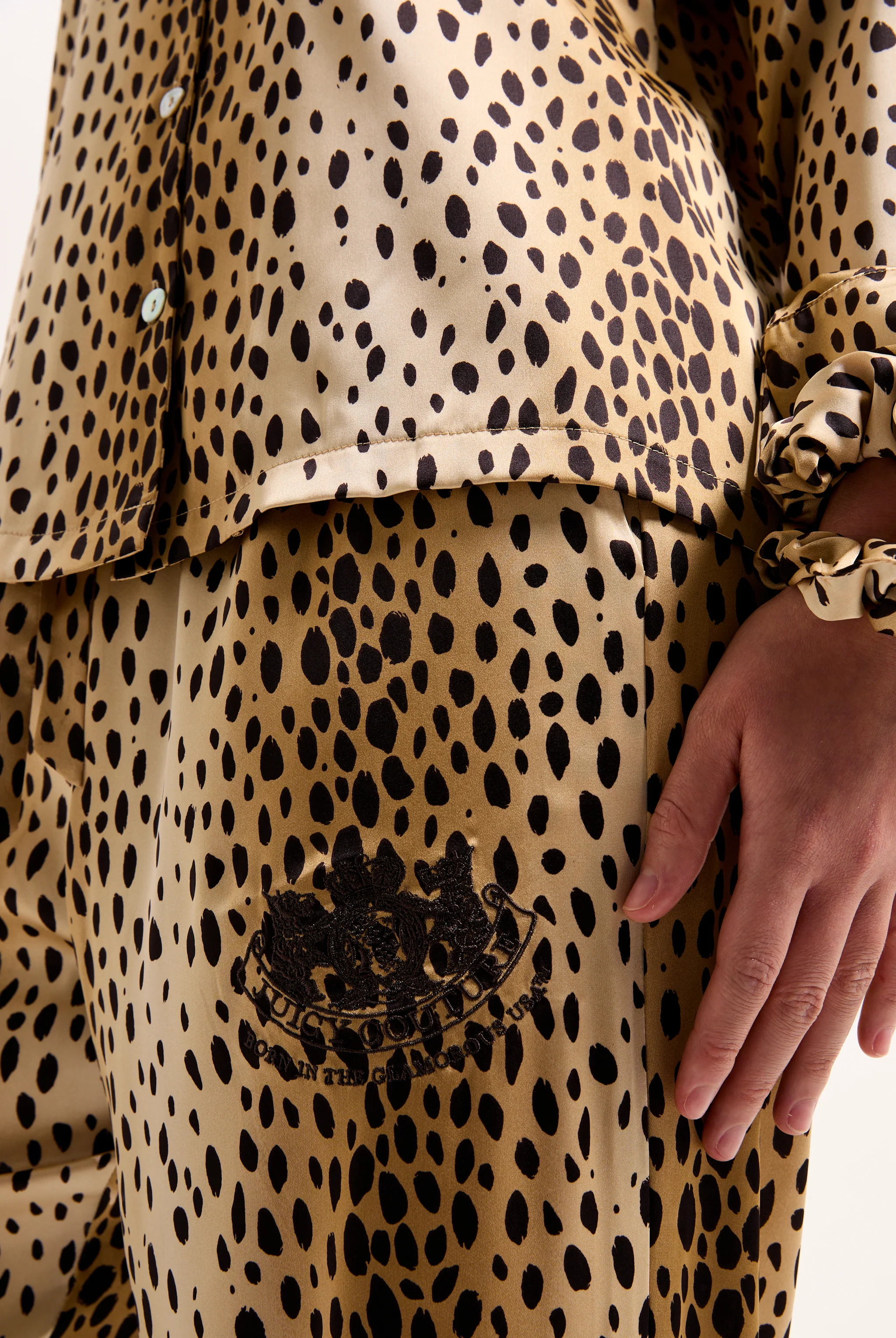 CHEETAH SATIN SHIRT PYJAMA SET - Image 7