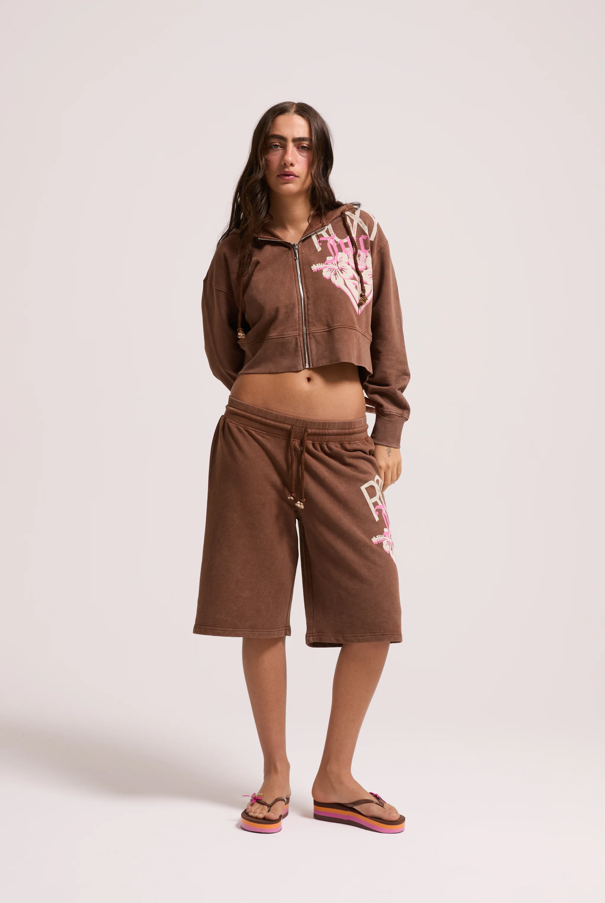 TIRAMISU ROXY x JUICY COUTURE BOXY HOODIE - Image 4