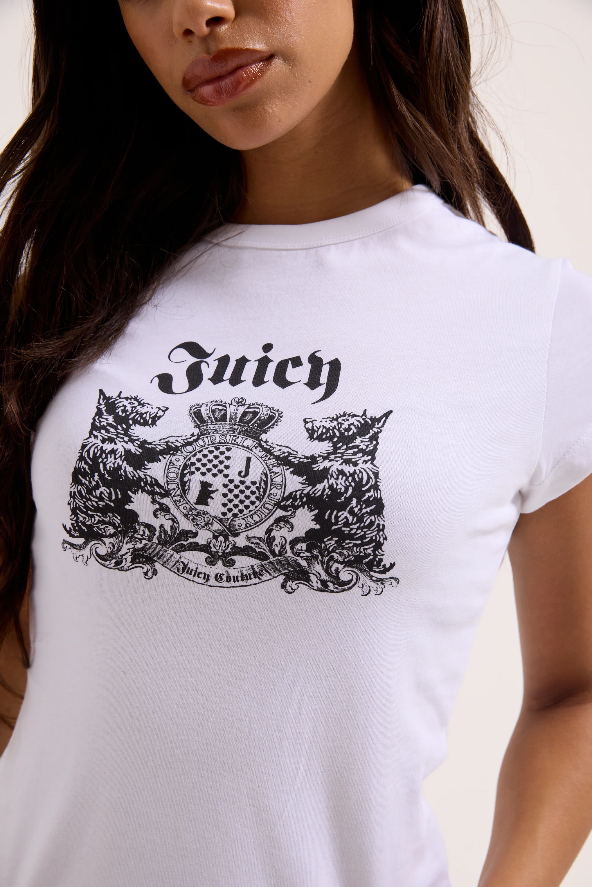 WHITE DOG CREST GRAPHIC TEE - Image 4